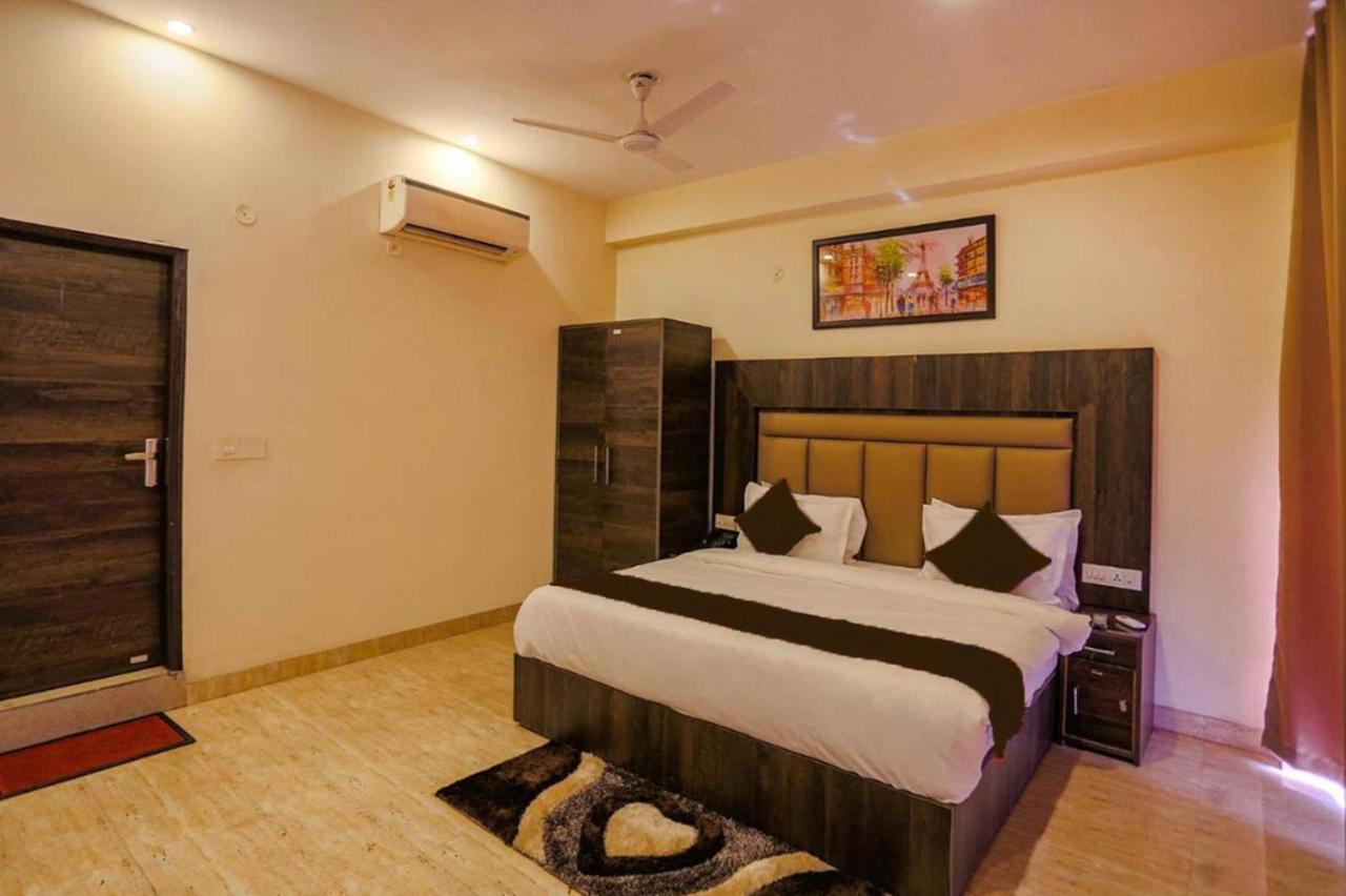 Hotel The Kiara At Delhi Airport New Delhi